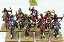 GUERRIERS SARRASINS A CHEVAL AVEC ARCS