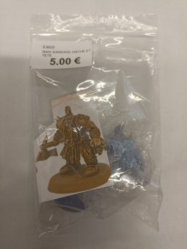 NAIN BARBARE HACHE ET TETE